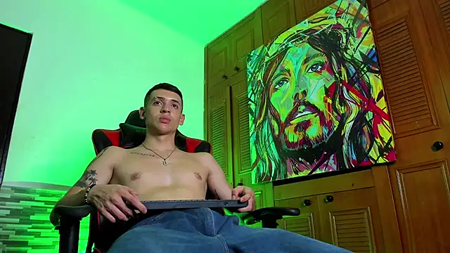 Dimitri higth420 online show from February 2025 07:13:02 AM