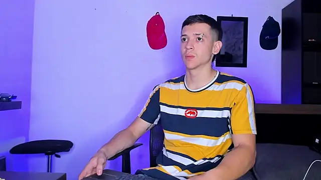 Dimitri higth420 online show from September 2025 08:55:02 PM