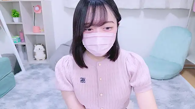 Snapshot of Yurie_ chatting on December 2024 02:42:01 AM Yurie online show from December 2024 02:42:01 AM