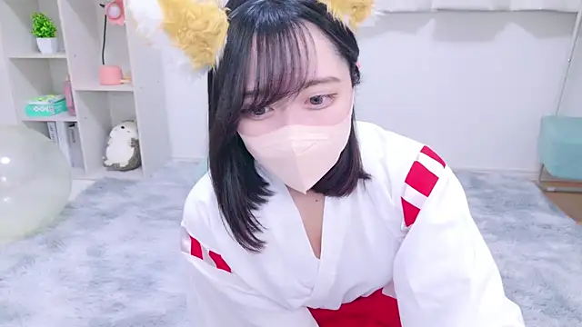 Snapshot of Yurie_ chatting on January 2025 02:33:01 AM Yurie online show from January 2025 02:33:01 AM