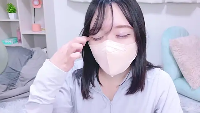 Snapshot of Yurie_ chatting on February 2025 03:38:01 PM Yurie online show from February 2025 03:38:01 PM