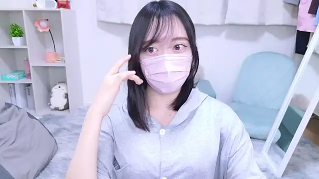 Snapshot of Yurie_ chatting on March 2025 10:10:02 PM Yurie online show from March 2025 10:10:02 PM