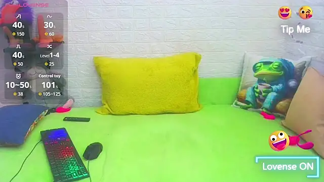 RedHousewife online show from November 2025 10:04:02 AM