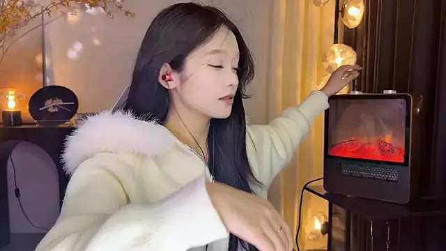 xiaodaibabyy online show from December 2024 12:59:02 PM