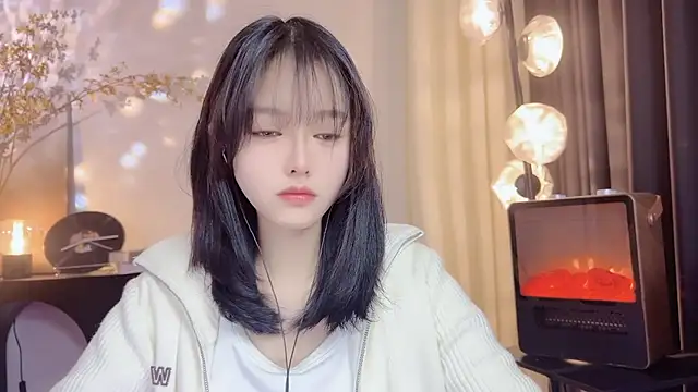 xiaodaibabyy online show from December 2024 06:35:02 AM