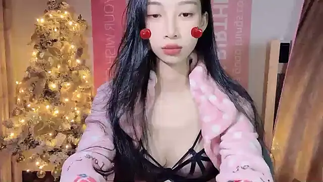 Lili-2 online show from December 2024 02:28:02 PM