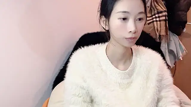 Lili-2 online show from January 2025 11:43:02 AM