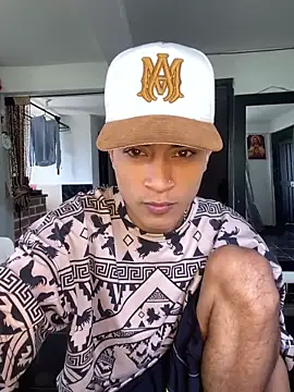 Snapshot of Edward_Milleer chatting on November 2025 04:30:01 PM Edward Milleer online show from November 2025 04:30:01 PM