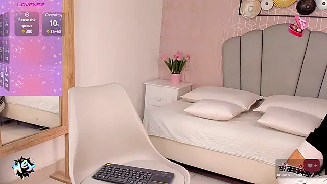 Paige smith online show from January 2025 01:27:01 PM