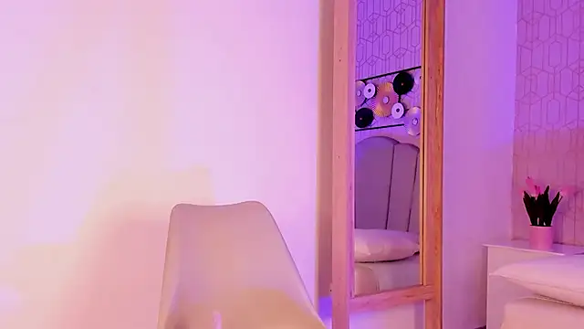 Paige smith online show from January 2025 07:29:02 PM