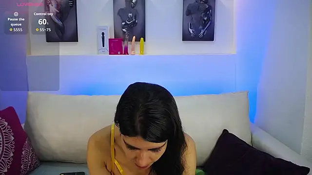 Melodi Roux online show from September 2025 01:23:01 PM