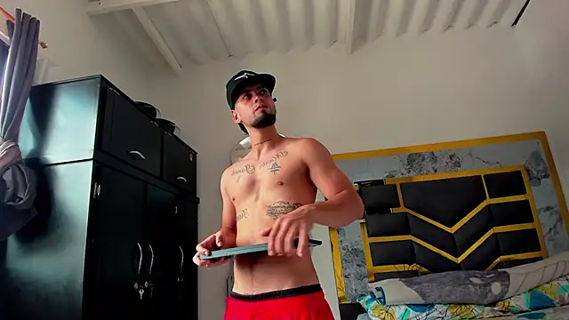 MattDevon online show from November 2025 04:53:01 PM