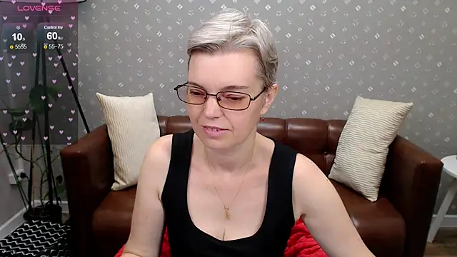 Cutie Erikaa1 online show from October 2025 02:44:01 AM