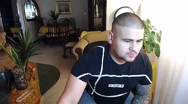 pitbullveryhot online show from February 2025 09:03:02 PM