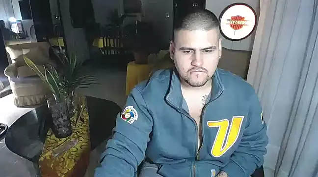 pitbullveryhot online show from February 2025 06:20:01 AM