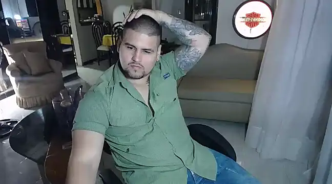 pitbullveryhot online show from February 2025 03:42:01 AM