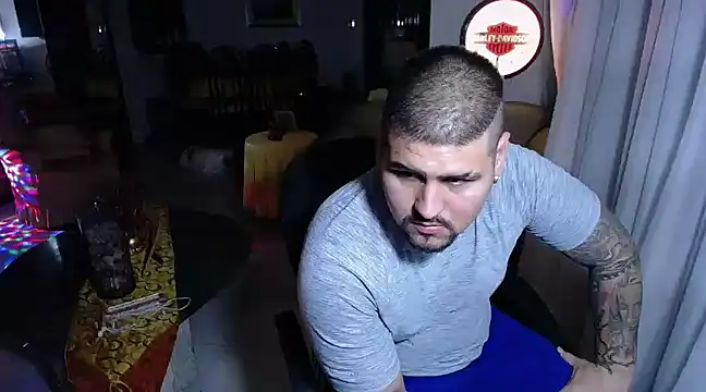 pitbullveryhot online show from February 2025 08:15:02 AM