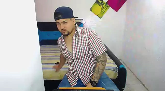 pitbullveryhot online show from March 2025 03:14:02 AM
