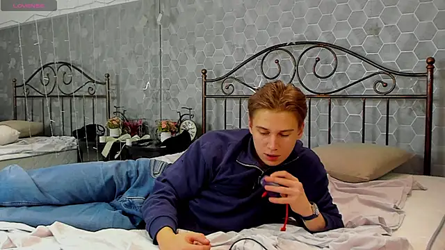 Snapshot of Marcus_Swampov chatting on December 2024 03:26:01 AM Marcus Swampov online show from December 2024 03:26:01 AM