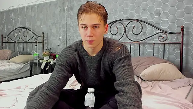 Snapshot of Marcus_Swampov chatting on December 2024 10:23:01 PM Marcus Swampov online show from December 2024 10:23:01 PM