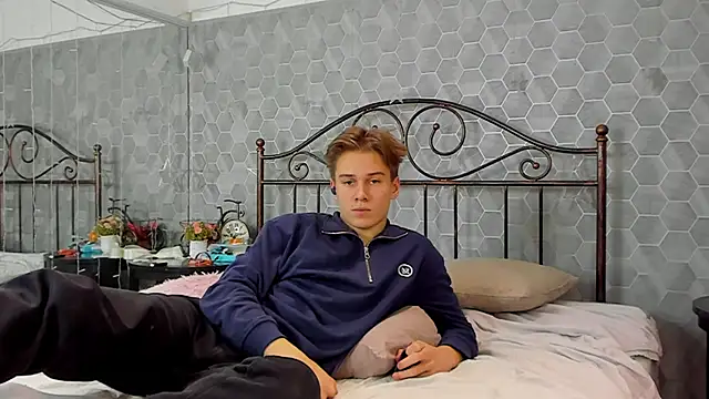 Snapshot of Marcus_Swampov chatting on December 2024 11:15:01 AM Marcus Swampov online show from December 2024 11:15:01 AM