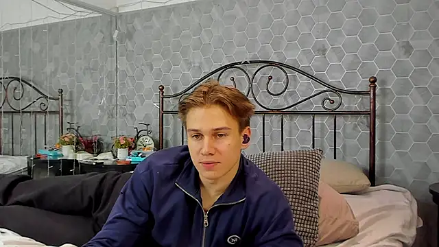 Snapshot of Marcus_Swampov chatting on December 2024 02:17:01 PM Marcus Swampov online show from December 2024 02:17:01 PM