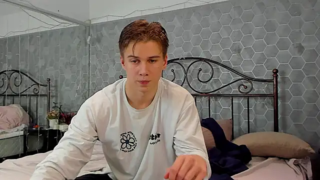 Snapshot of Marcus_Swampov chatting on December 2024 02:39:02 PM Marcus Swampov online show from December 2024 02:39:02 PM