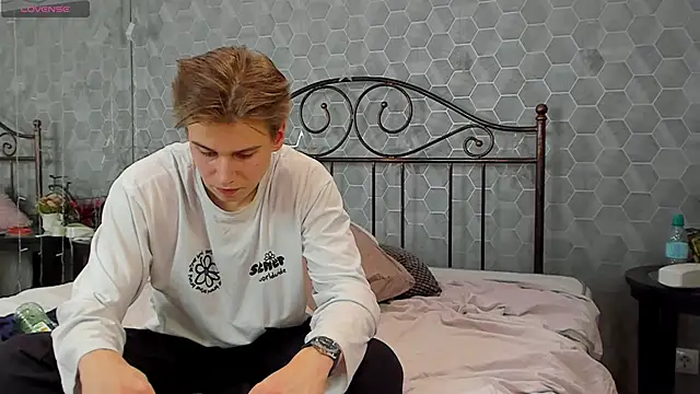 Snapshot of Marcus_Swampov chatting on December 2024 09:08:02 AM Marcus Swampov online show from December 2024 09:08:02 AM