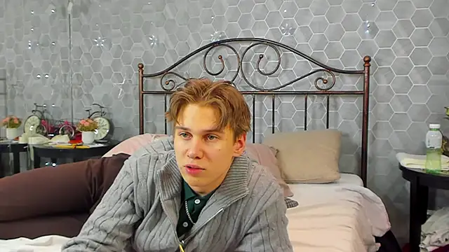 Snapshot of Marcus_Swampov chatting on December 2024 11:39:02 PM Marcus Swampov online show from December 2024 11:39:02 PM