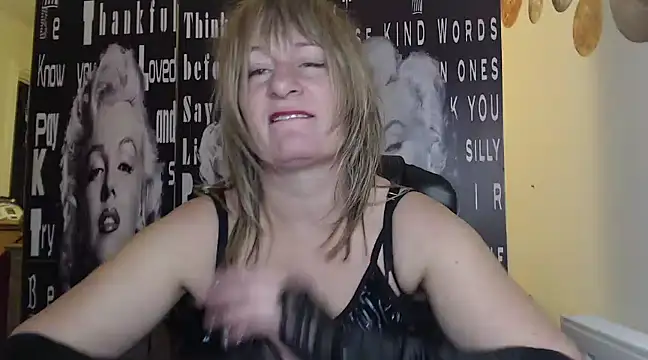 BettyDavisX online show from December 2024 11:12:02 PM
