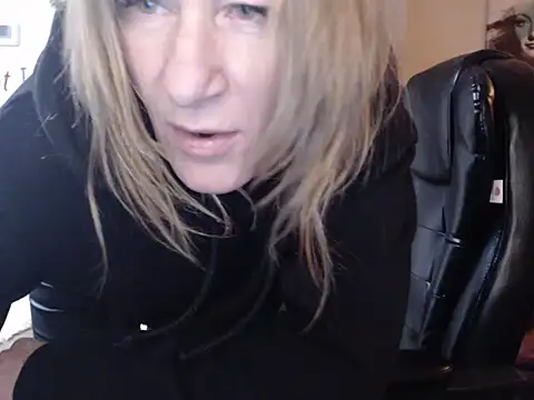 BettyDavisX online show from February 2025 10:39:01 PM