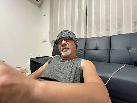 Snapshot of Grandpa29hijii chatting on October 2025 01:33:02 PM Grandpa29hijii online show from October 2025 01:33:02 PM