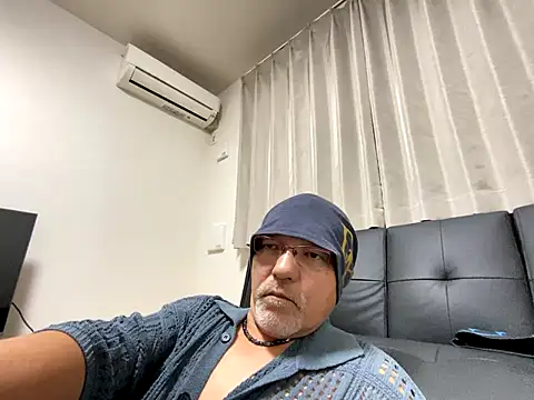 Snapshot of Grandpa29hijii chatting on October 2025 01:34:01 PM Grandpa29hijii online show from October 2025 01:34:01 PM