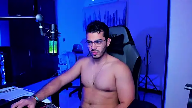 Snapshot of BrunoD31 chatting on November 2025 10:26:02 PM BrunoD31 online show from November 2025 10:26:02 PM