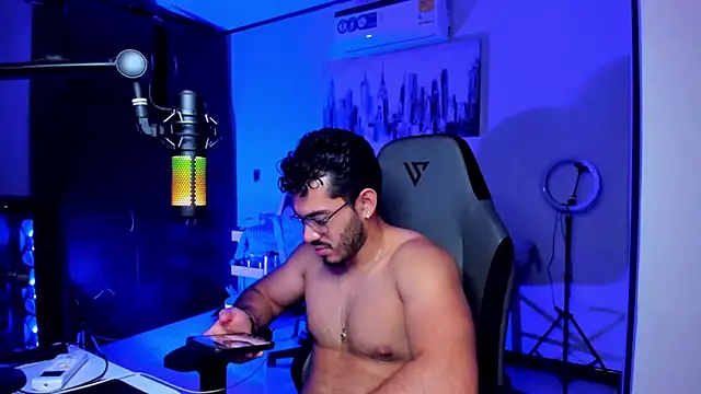 Snapshot of BrunoD31 chatting on November 2025 01:59:02 AM BrunoD31 online show from November 2025 01:59:02 AM