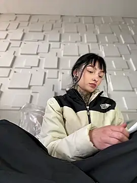 Annie LS online show from January 2025 02:35:02 PM