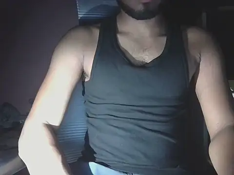 Snapshot of KissesBoyAD chatting on October 2025 07:01:02 PM KissesBoyAD online show from October 2025 07:01:02 PM