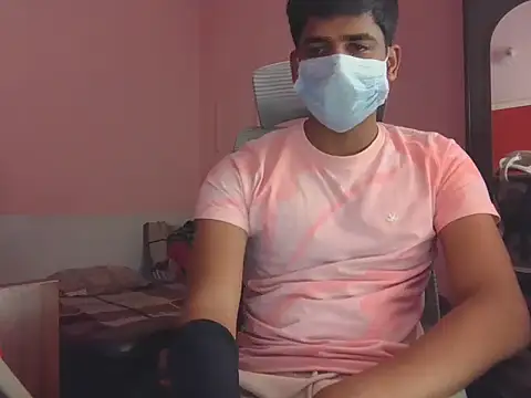 Snapshot of KissesBoyAD chatting on November 2025 06:07:01 PM KissesBoyAD online show from November 2025 06:07:01 PM