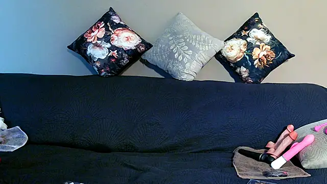 Snapshot of snowpanter chatting on October 2025 09:28:01 AM snowpanter online show from October 2025 09:28:01 AM