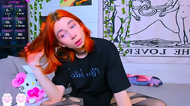 Snapshot of dani_murrr chatting on December 2024 08:11:01 PM dani murrr online show from December 2024 08:11:01 PM