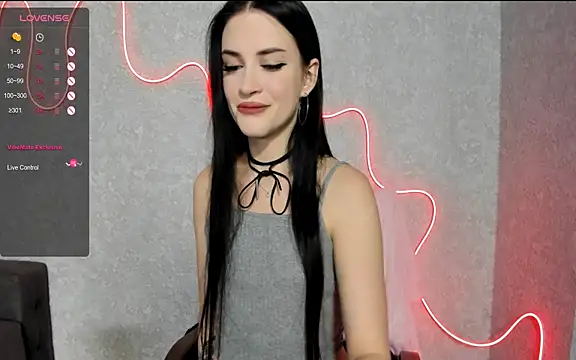 Molly Crystall online show from October 2025 04:02:02 AM