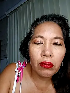 anniecoopeer online show from January 2025 11:01:01 AM