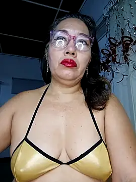 anniecoopeer online show from February 2025 12:01:02 PM