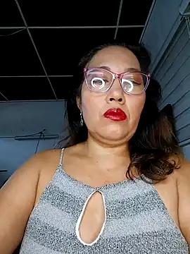 anniecoopeer online show from February 2025 12:04:02 PM