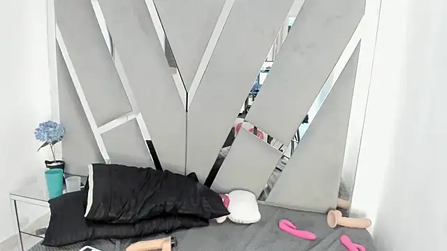 kittyhtx online show from February 2025 11:59:02 AM