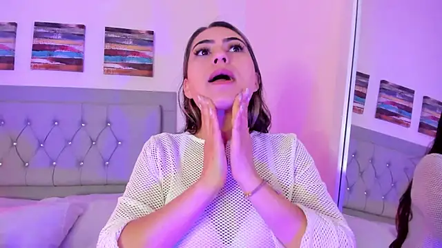 samanthasweeth online show from December 2024 01:06:02 PM