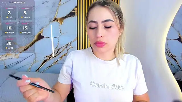 Snapshot of samanthasweeth chatting on October 2025 07:13:01 PM samanthasweeth online show from October 2025 07:13:01 PM