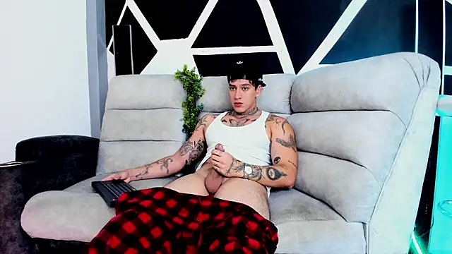 JUSTIN FULLER1 online show from October 2025 09:24:01 PM