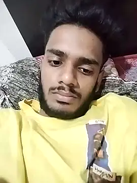 Snapshot of PRASADREDDY_HYD chatting on January 2025 12:00:02 AM PRASADREDDY HYD online show from January 2025 12:00:02 AM