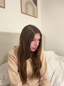 emma05 online show from December 2024 06:49:02 PM